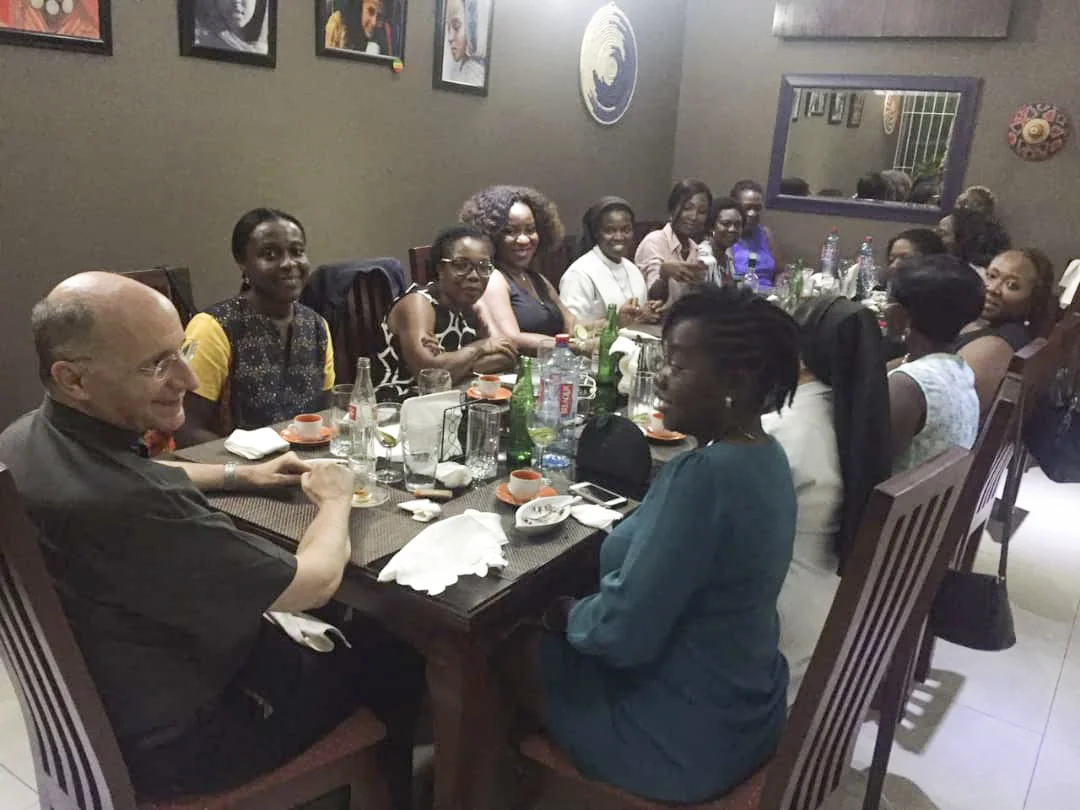 Conversation around the dinner table